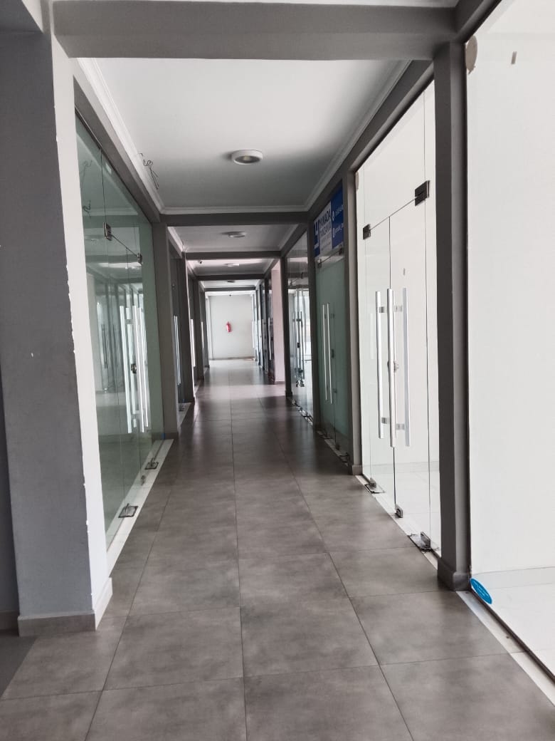 OFFICE SPACES & SHOP FRAMES AVAILABLE FOR RENT